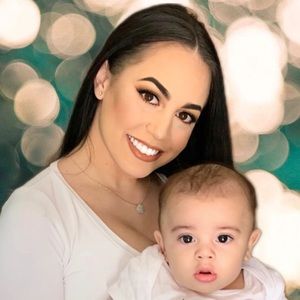 Meet your Posher, Carly